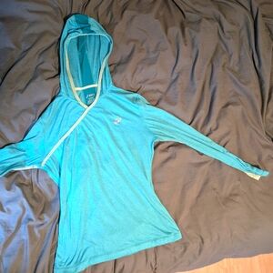 Oasis light workout hoodie size medium